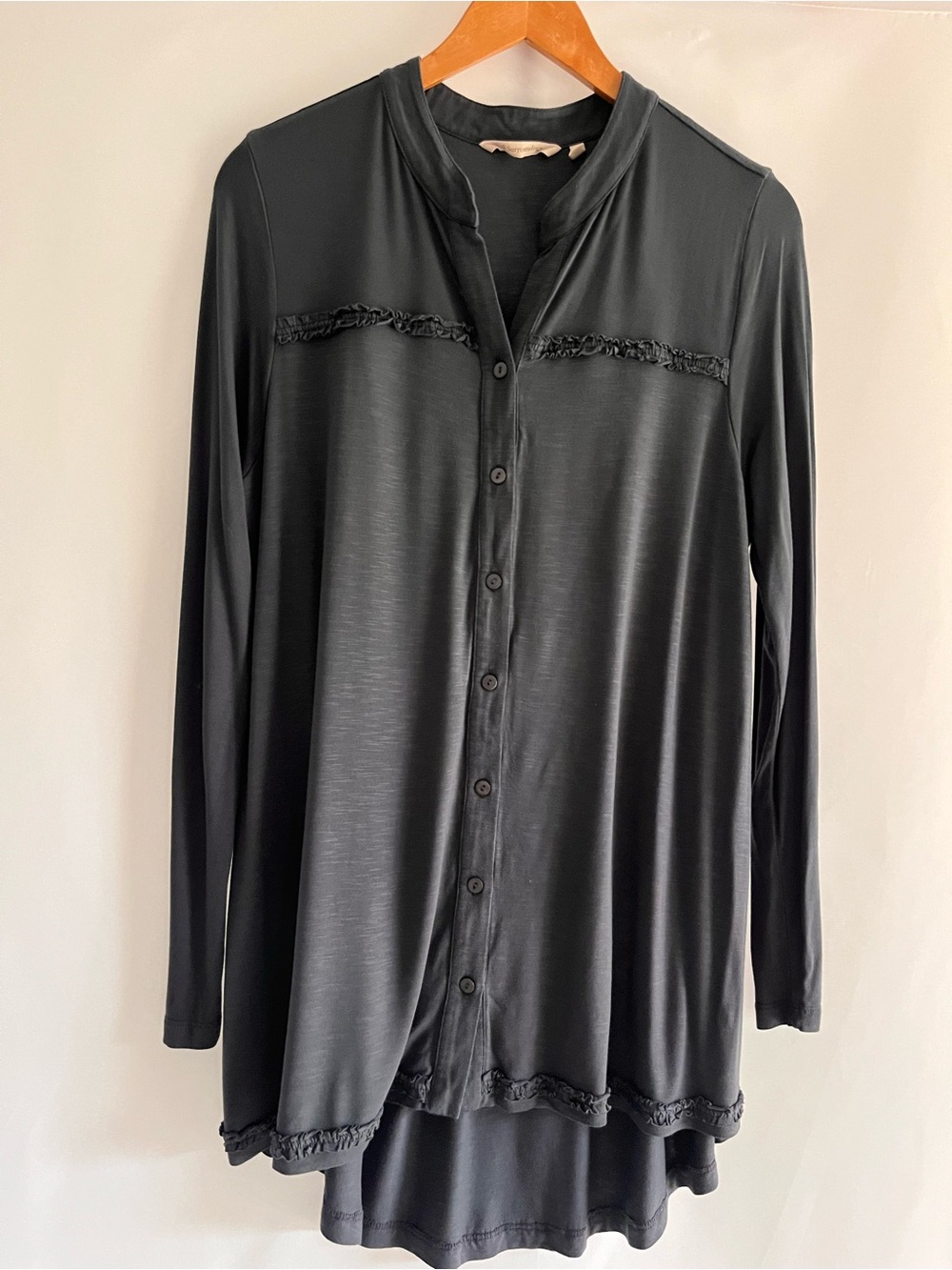 Soft Surroundings Women’s Washed-Out Dark Gray Ruffle Full Button Henley Tunic L